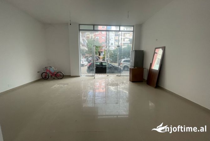 Ambient biznesi ne shitje 1+1 ne Tirane - 130,000 Euro