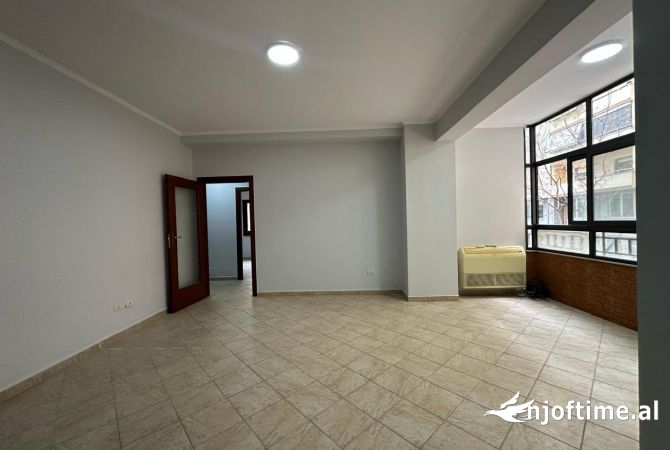 Shtepi ne shitje 3+1 ne Tirane - 320,000 Euro