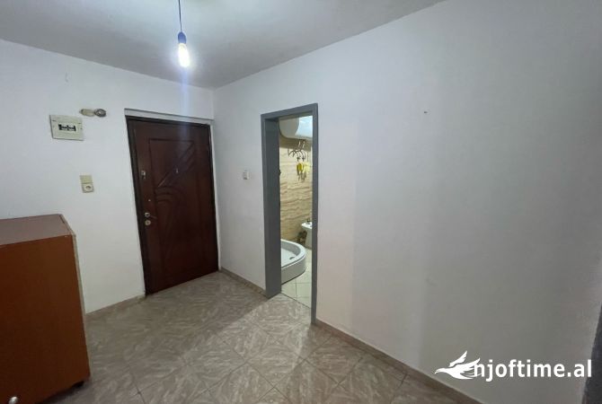 Shtepi me qera 2+1 ne Tirane - 400 Euro