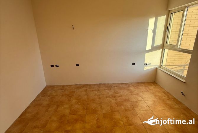 Shtepi ne shitje 1+1 ne Tirane - 105,000 Euro