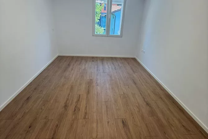 Shtepi ne shitje 1+1 ne Tirane - 135,000 Euro