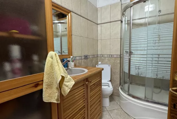 Shtepi ne shitje 2+1 ne Tirane - 150,000 Euro