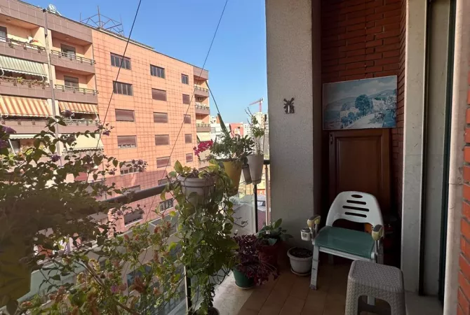 Shtepi me qera 3+1 ne Tirane - 3,000 Euro