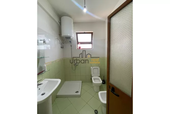 Shtepi ne shitje Shtepi Private ne Tirane, 4+1, Mobilimi E mobiluar, Pagesa 260,000  Euro.