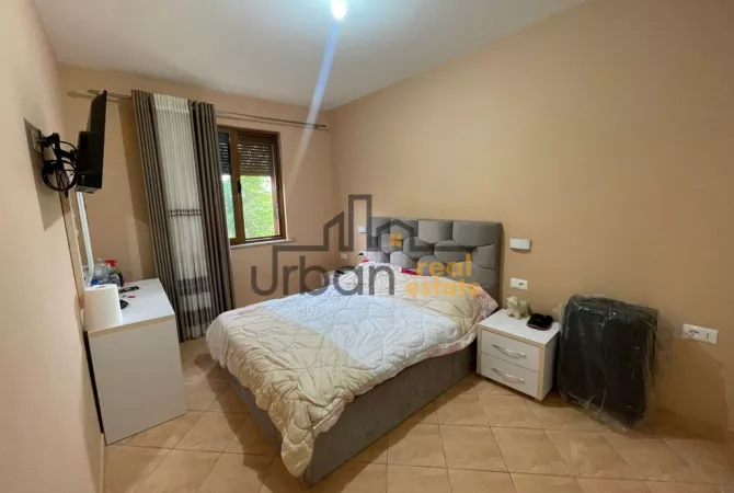 Shtepi ne shitje Shtepi Private ne Tirane, 4+1, Mobilimi E mobiluar, Pagesa 260,000  Euro.