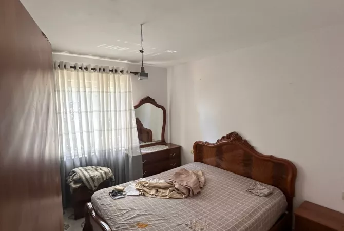 Shtepi me qera 2+1 ne Tirane - 350 Euro