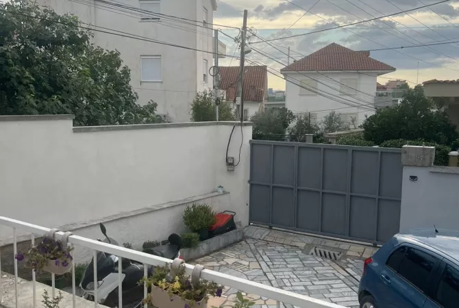 Shtepi ne shitje 3+1 ne Tirane - 400,000 Euro