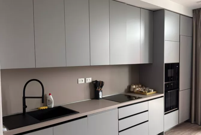 Shtepi me qera 2+1 ne Tirane - 160,000 Leke