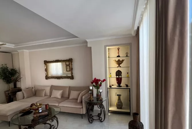 Shtepi me qera 2+1 ne Tirane - 2,000 Euro