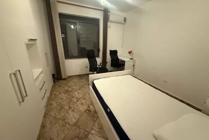 Shtepi me qera 3+1 ne Tirane - 900 Euro