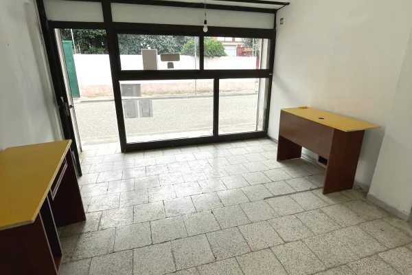 Business Property for Rent 1+1 in Tirana - 250 Euro