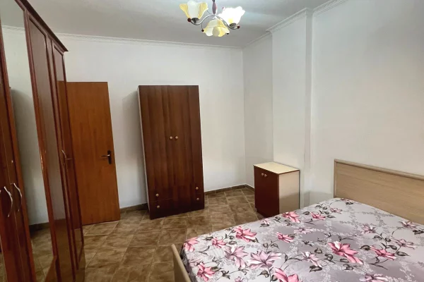 Shtepi ne shitje 1+1 ne Tirane - 75,000 Euro