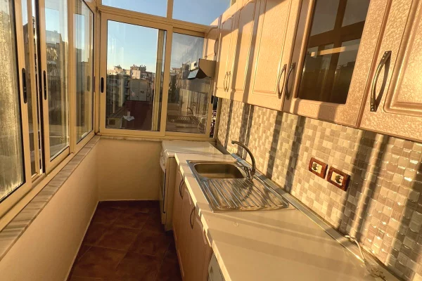 Shtepi ne shitje Apartament ne Tirane, 1+1, Mobilimi E mobiluar, Pagesa 75,000  Euro.