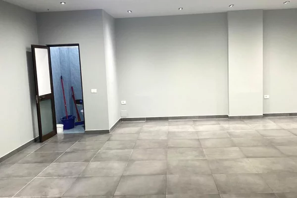 Ambient biznesi me qera 1+1 ne Tirane - 800 Euro