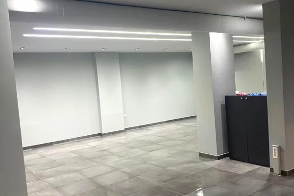 Ambient biznesi me qera 1+1 ne Tirane - 800 Euro