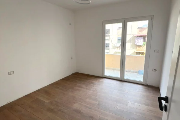 Shtepi ne shitje 1+1 ne Tirane - 95,000 Euro