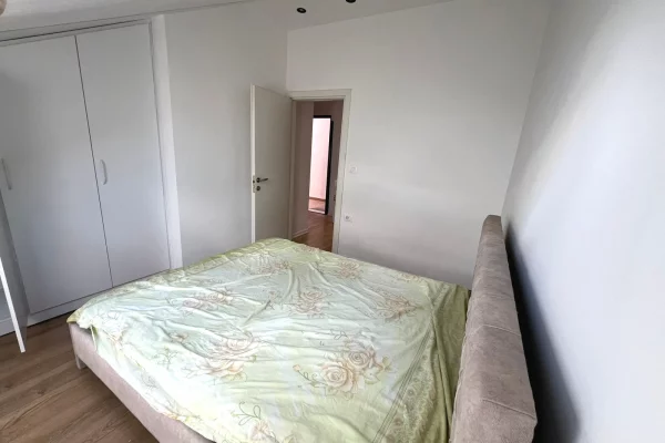 Shtepi me qera 1+1 ne Tirane - 330 Euro