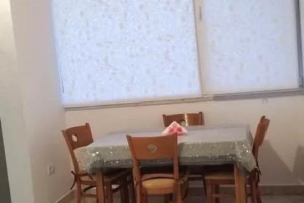 Ambiente Commerciale in Affitto 1+1 a Tirana - 350 Euro