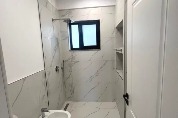 Shtepi me qera 1+1 ne Tirane - 350 Euro