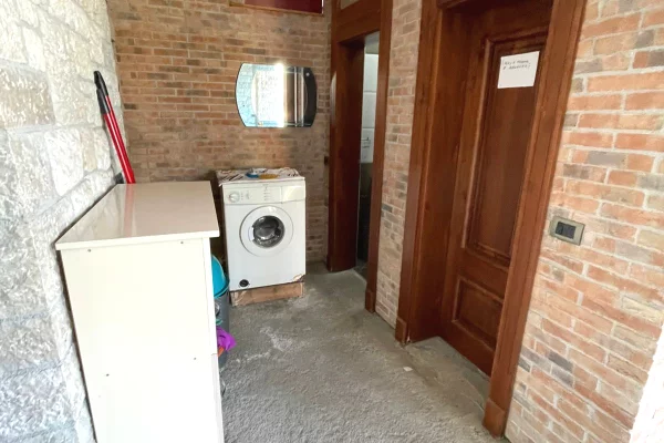 Shtepi me qera Garsoniere ne Tirane - 30,000 Leke