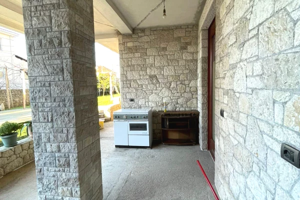 Shtepi me qera Shtepi Private ne Tirane, Garsoniere, Mobilimi E mobiluar, Pagesa 30,000  Leke.