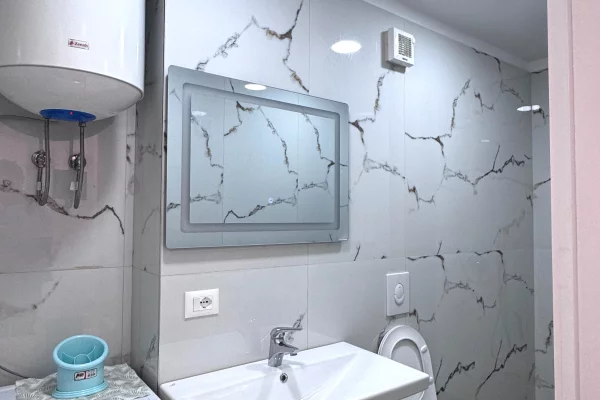 Shtepi ne shitje Apartament ne Tirane, 2+1, Mobilimi E mobiluar, Pagesa 139,000  Euro.