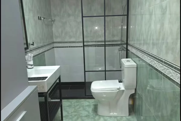 Shtepi me qera Apartament ne Tirane, 2+1, Mobilimi E mobiluar, Pagesa 1,200  Euro.