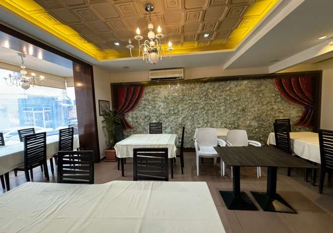 Jepet restorant peshku me qera