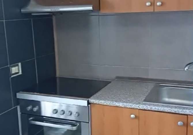 Shtepi me qera Apartament ne Tirane, Garsoniere, Mobilimi E mobiluar, Pagesa 20,000  Leke.