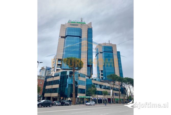 Ambient biznesi me qera 3+1 ne Tirane - 1,725 Euro
