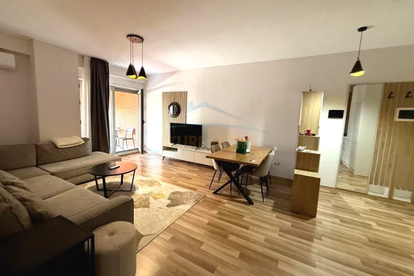 Shtepi me qera 1+1 ne Tirane - 750 Euro