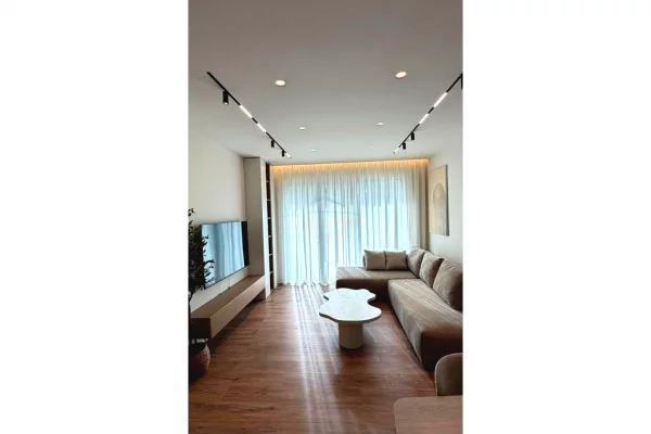 Shtepi me qera 2+1 ne Tirane - 1,500 Euro