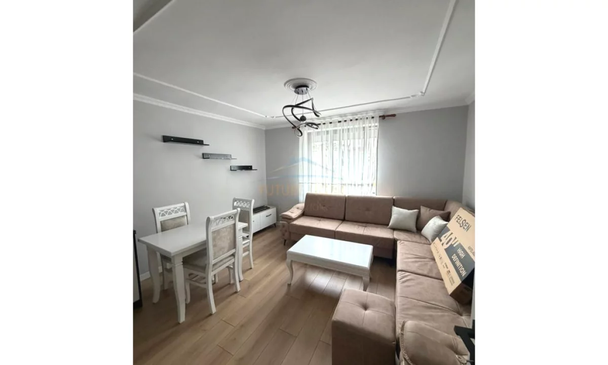 Shtepi me qera Apartament ne Tirane, 1+1, Mobilimi E mobiluar, Pagesa 600  Euro.