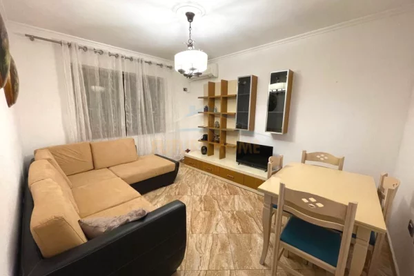 Shtepi me qera 1+1 ne Tirane - 400 Euro