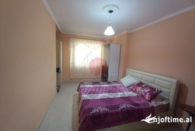 Shtepi ne shitje Apartament ne Tirane, 2+1, Mobilimi E mobiluar, Pagesa 127,000  Euro.