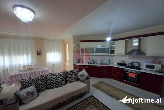 Shtepi ne shitje 2+1 ne Tirane - 127,000 Euro