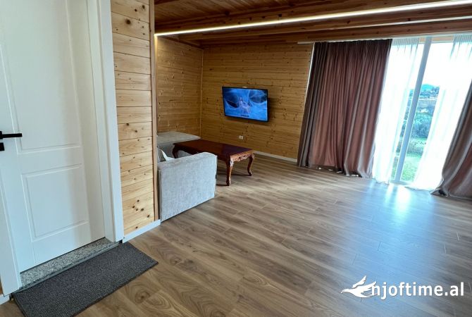 Shtepi me qera 3+1 ne Tirane - 1,300 Euro