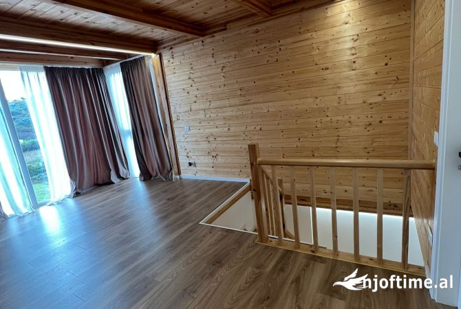 Shtepi me qera Apartament ne Tirane, 3+1, Mobilimi E mobiluar, Pagesa 1,300  Euro.