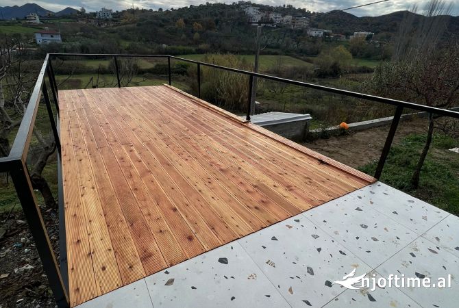 Shtepi me qera Apartament ne Tirane, 3+1, Mobilimi E mobiluar, Pagesa 1,300  Euro.