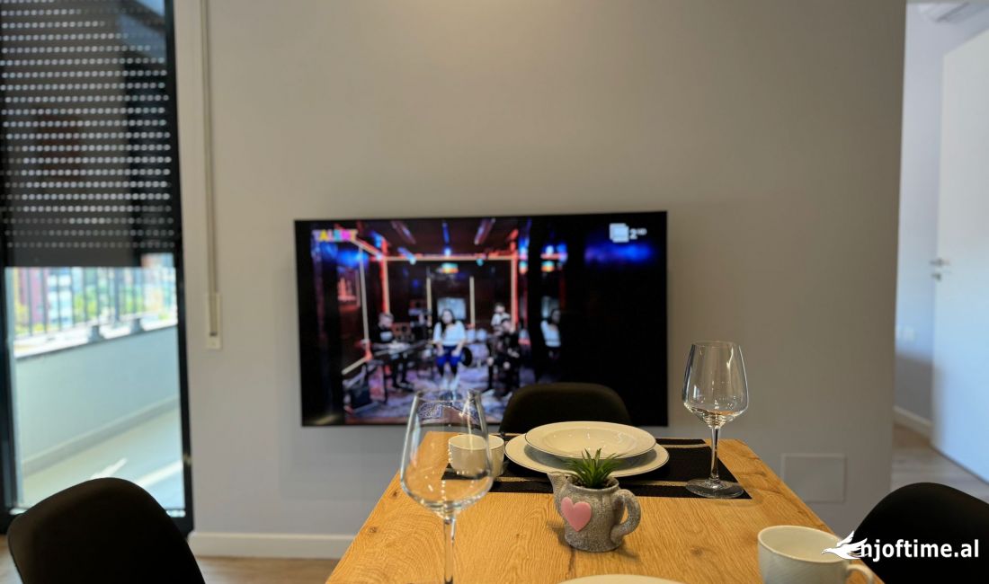 Shtepi me qera Apartament ne Tirane, 1+1, Mobilimi E mobiluar, Pagesa 650  Euro.