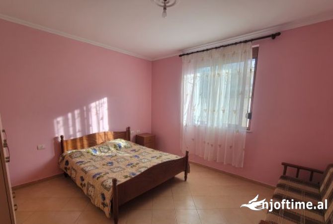 Shtepi me qera 1+1 ne Tirane - 350 Euro