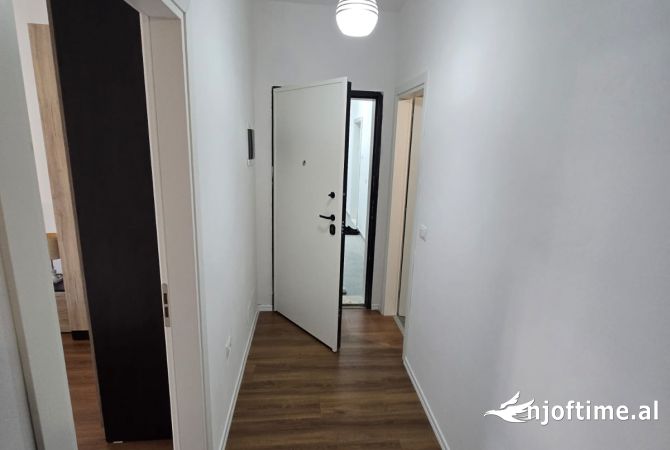 Shtepi me qera Apartament ne Tirane, 1+1, Mobilimi E mobiluar, Pagesa 450  Euro.