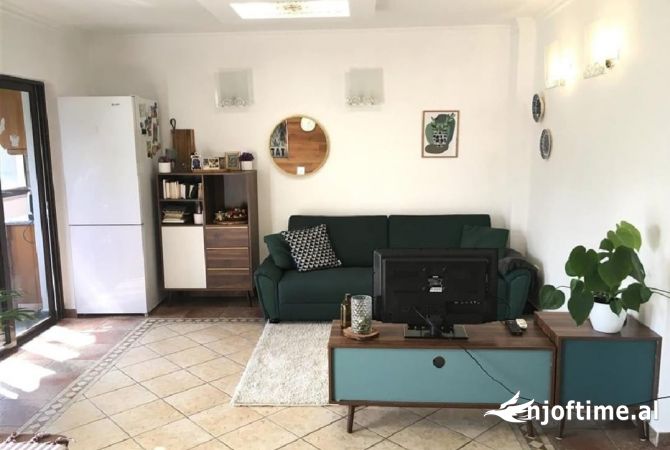 Shtepi me qera 2+1 ne Tirane - 550 Euro