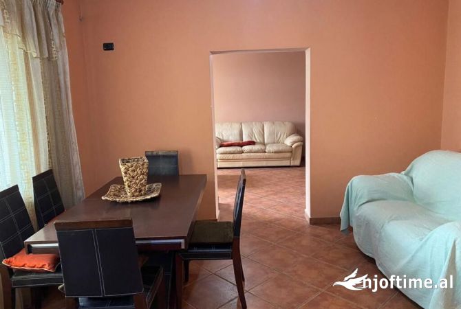 Shtepi me qera 2+1 ne Tirane - 500 Euro