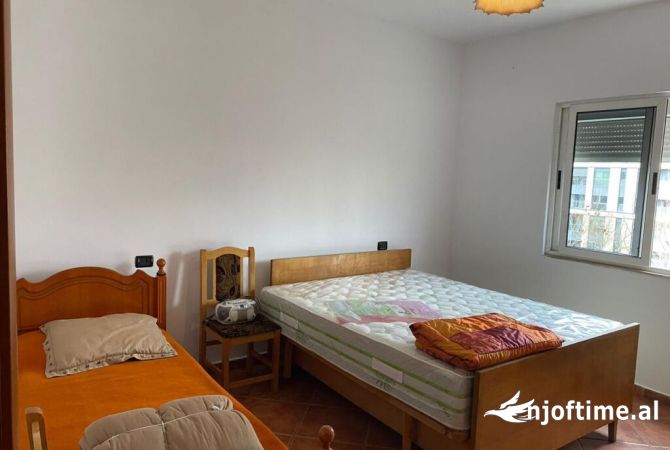 Shtepi me qera 2+1 ne Tirane - 500 Euro