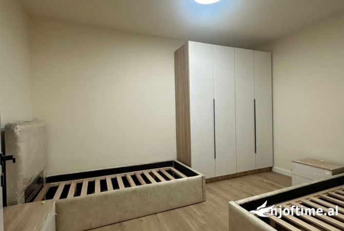 Shtepi me qera Apartament ne Tirane, 2+1, Mobilimi E mobiluar, Pagesa 600  Euro.