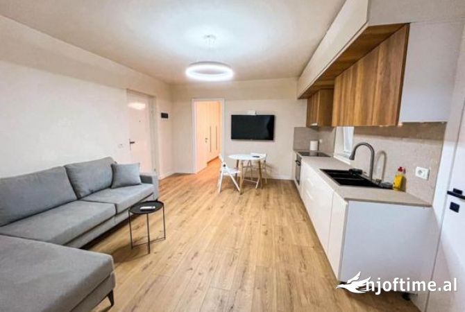 Shtepi me qera Apartament ne Tirane, 2+1, Mobilimi E mobiluar, Pagesa 600  Euro.