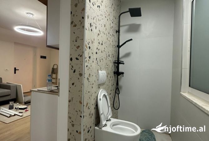 Shtepi me qera Apartament ne Tirane, 2+1, Mobilimi E mobiluar, Pagesa 600  Euro.