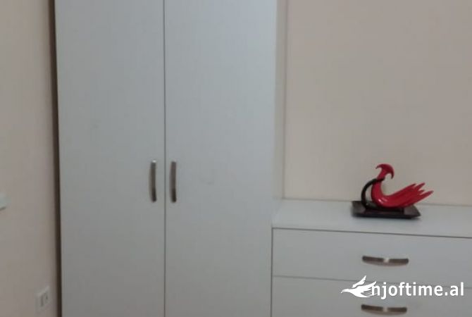 Shtepi me qera 2+1 ne Tirane - 600 Euro