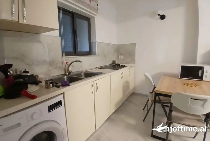 Shtepi me qera Garsoniere ne Tirane - 450 Euro